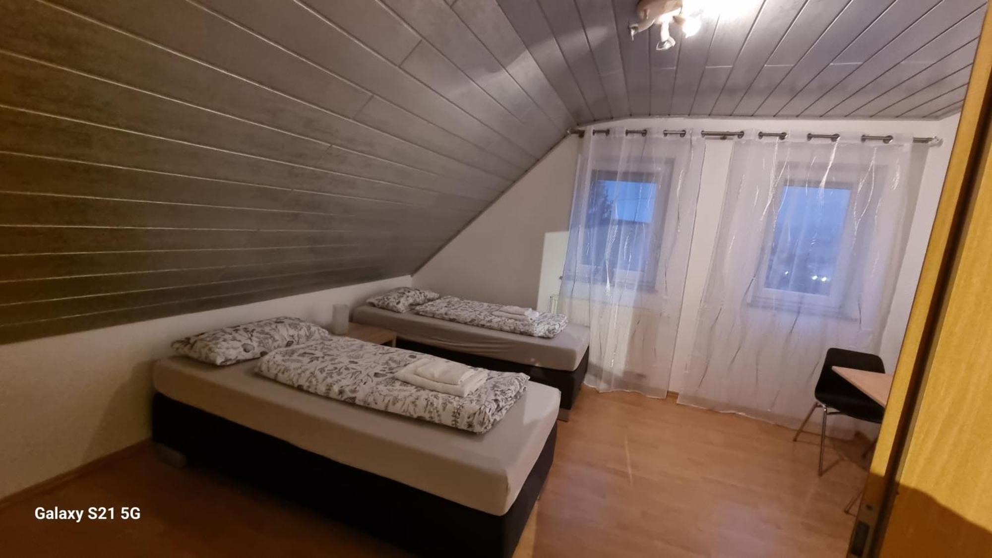 Schlafzimmer 1 Mit Top Aussicht Ueber Weilstetten Balingen Exterior photo