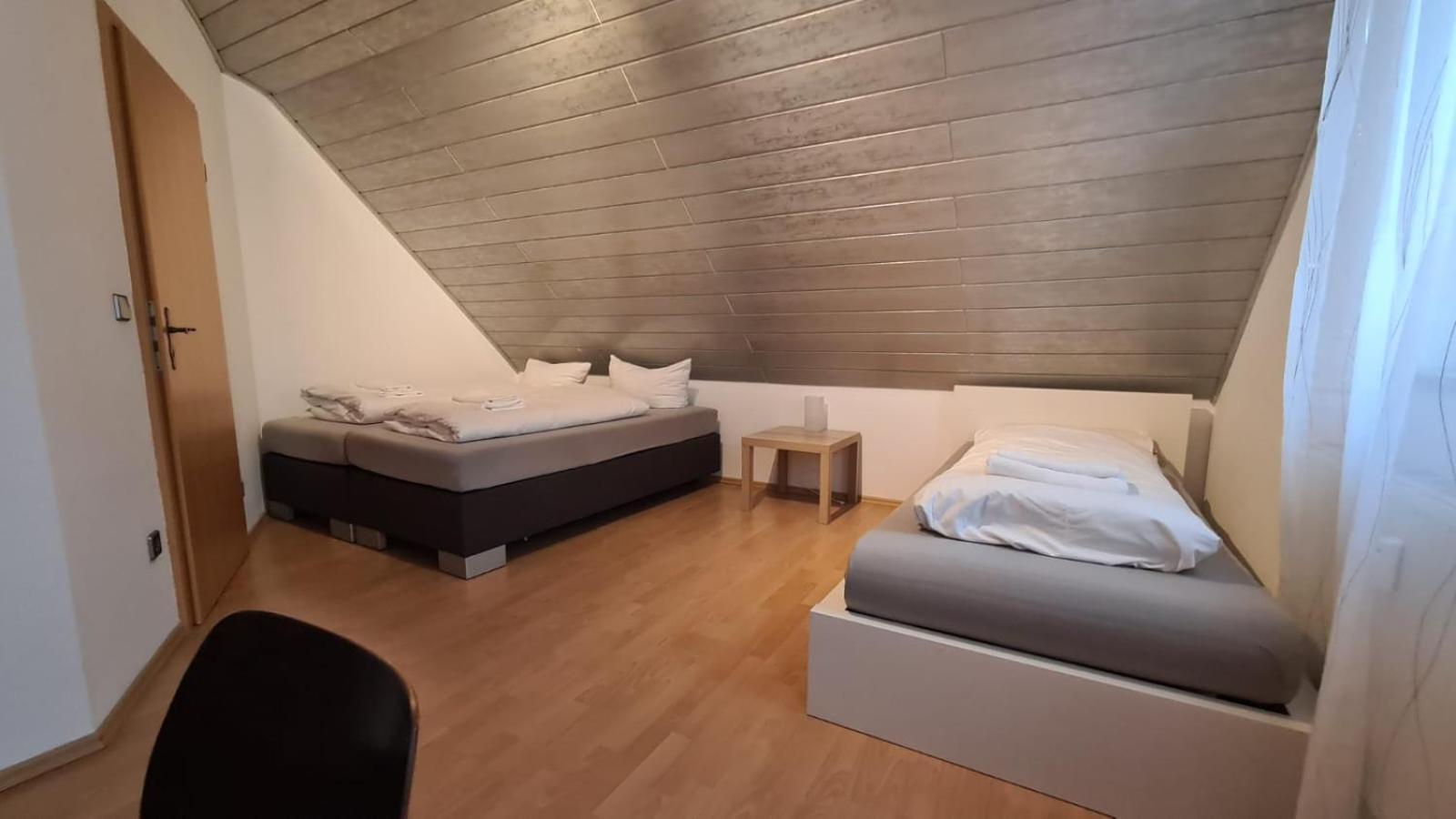Schlafzimmer 1 Mit Top Aussicht Ueber Weilstetten Balingen Exterior photo